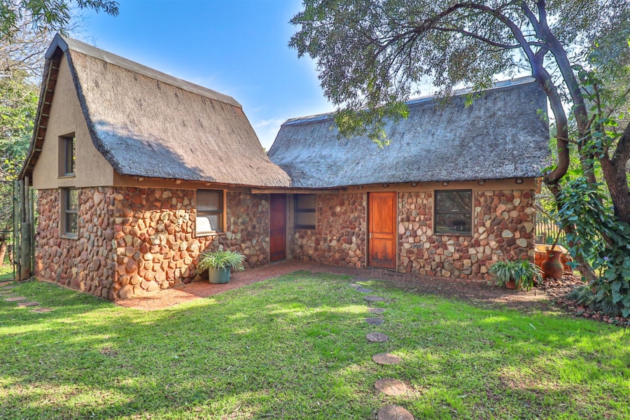 4 Bedroom Property for Sale in Kosmos North West